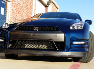 2015-Nissan-GTR