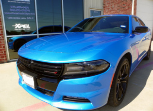 2016-Dodge-Charger-SXT